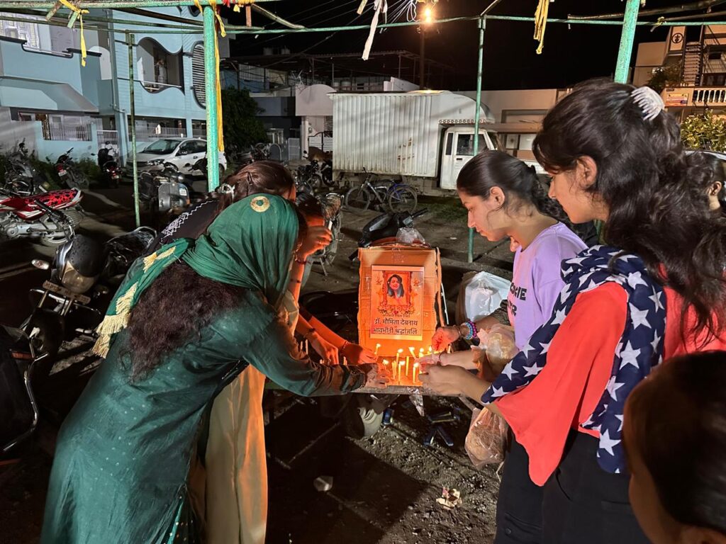 विरोध प्रदर्शन एवं श्रद्धांजली कार्यक्रम संपन्न* श्री झूलेलाल मन्दिर, सिंधी कॉलोनी,खण्डवा